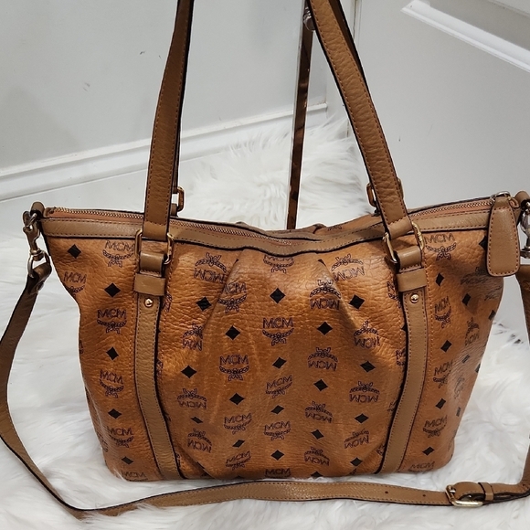 🔹️MCM 🔹️Cognac Brown Leather 2 Way Crossbody Tote Bag - Picture 5 of 16